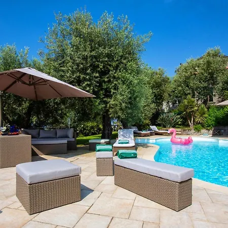 Casa Spartano 度假居 *